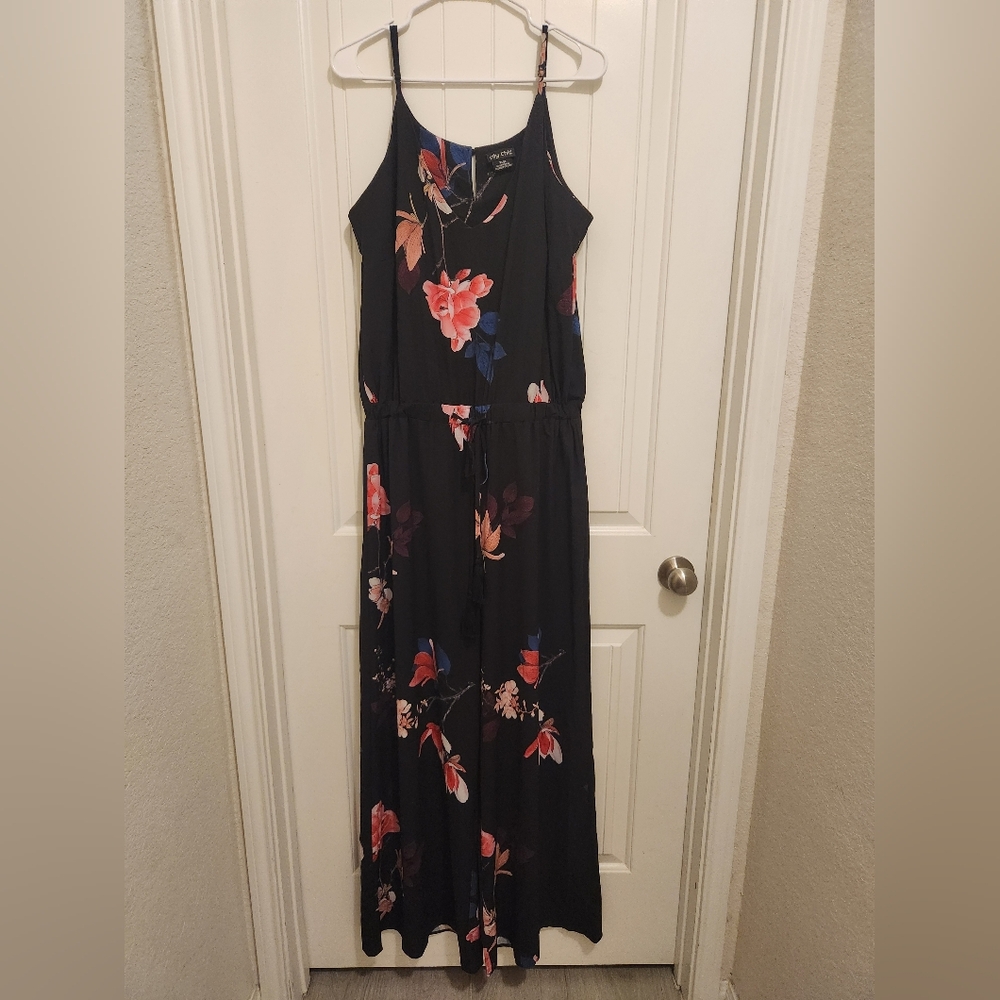 City Chic Size 14 Black Floral